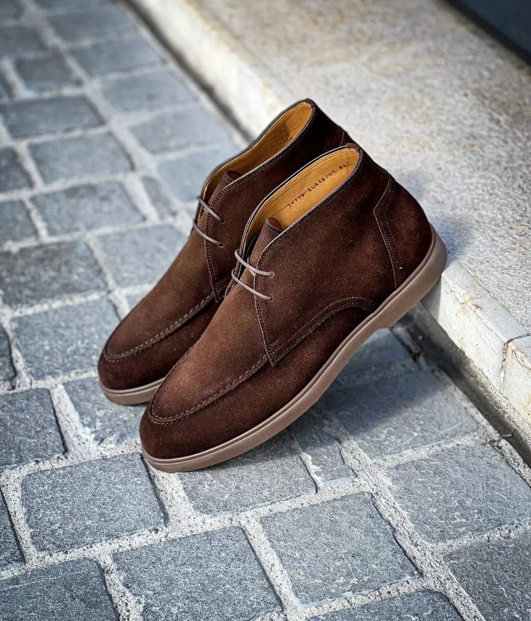Magnanni Chukka Boot Dark Brown Suede, view 4
