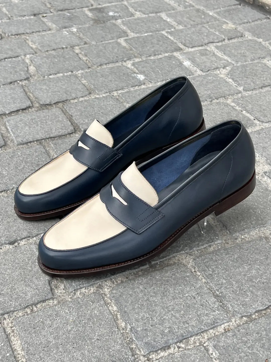 Crockett & Jones Richmond 2 Navy Ivory Penny Loafer in calf leather, view 4