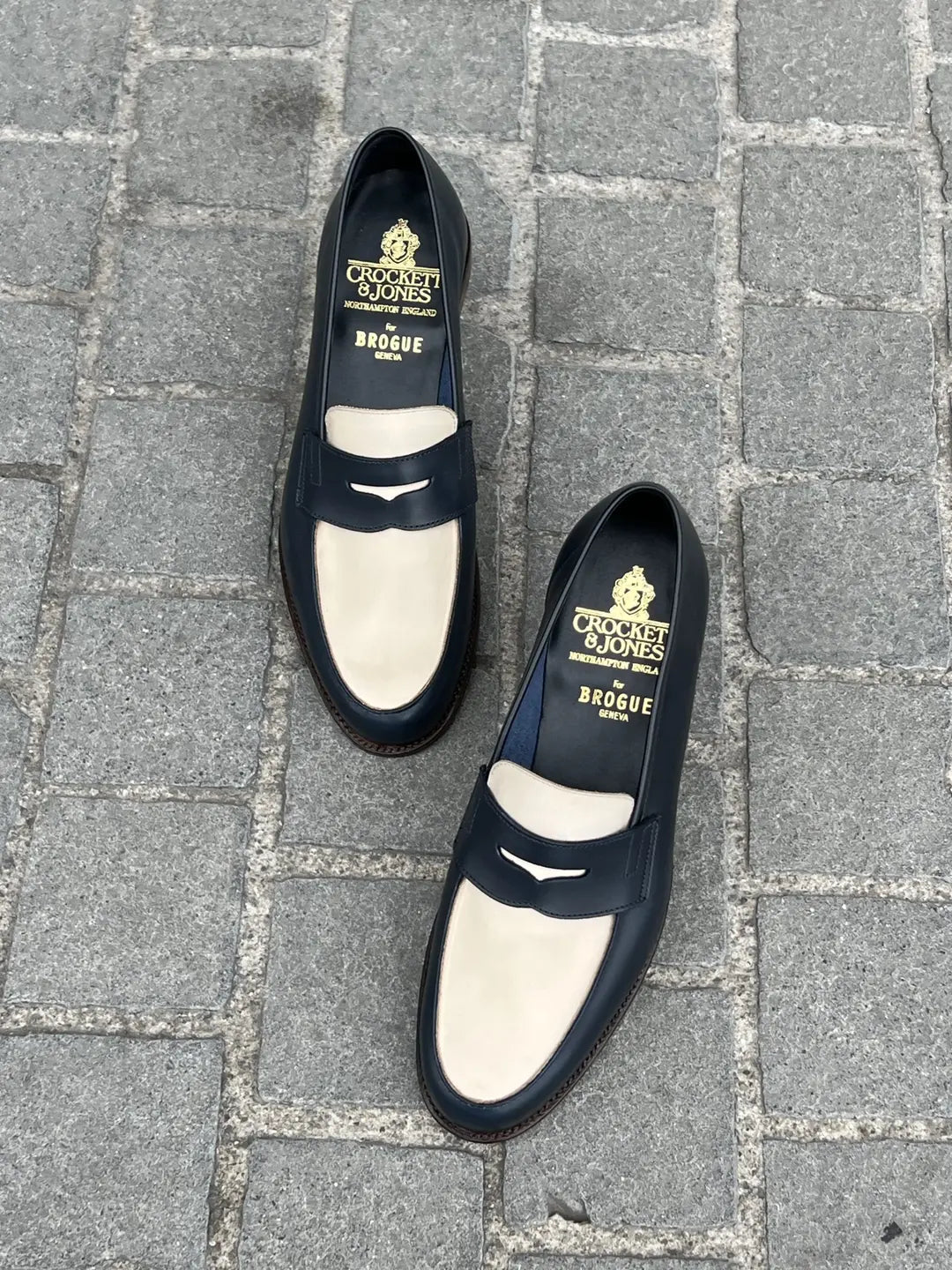 Crockett & Jones Richmond 2 Navy Ivory Penny Loafer in calf leather, view 3