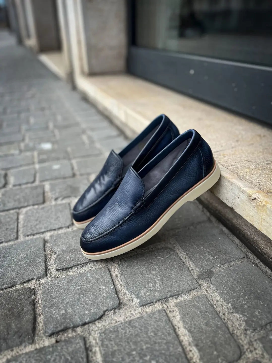 Magnanni Slip On Loafer Navy Leather