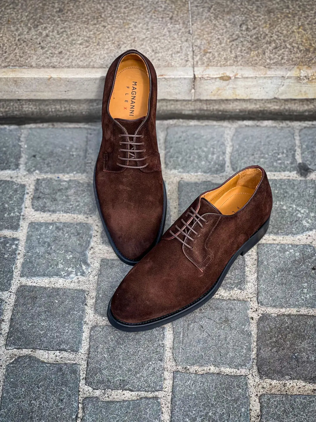 Magnanni Derby Dark Brown Suede, view 3