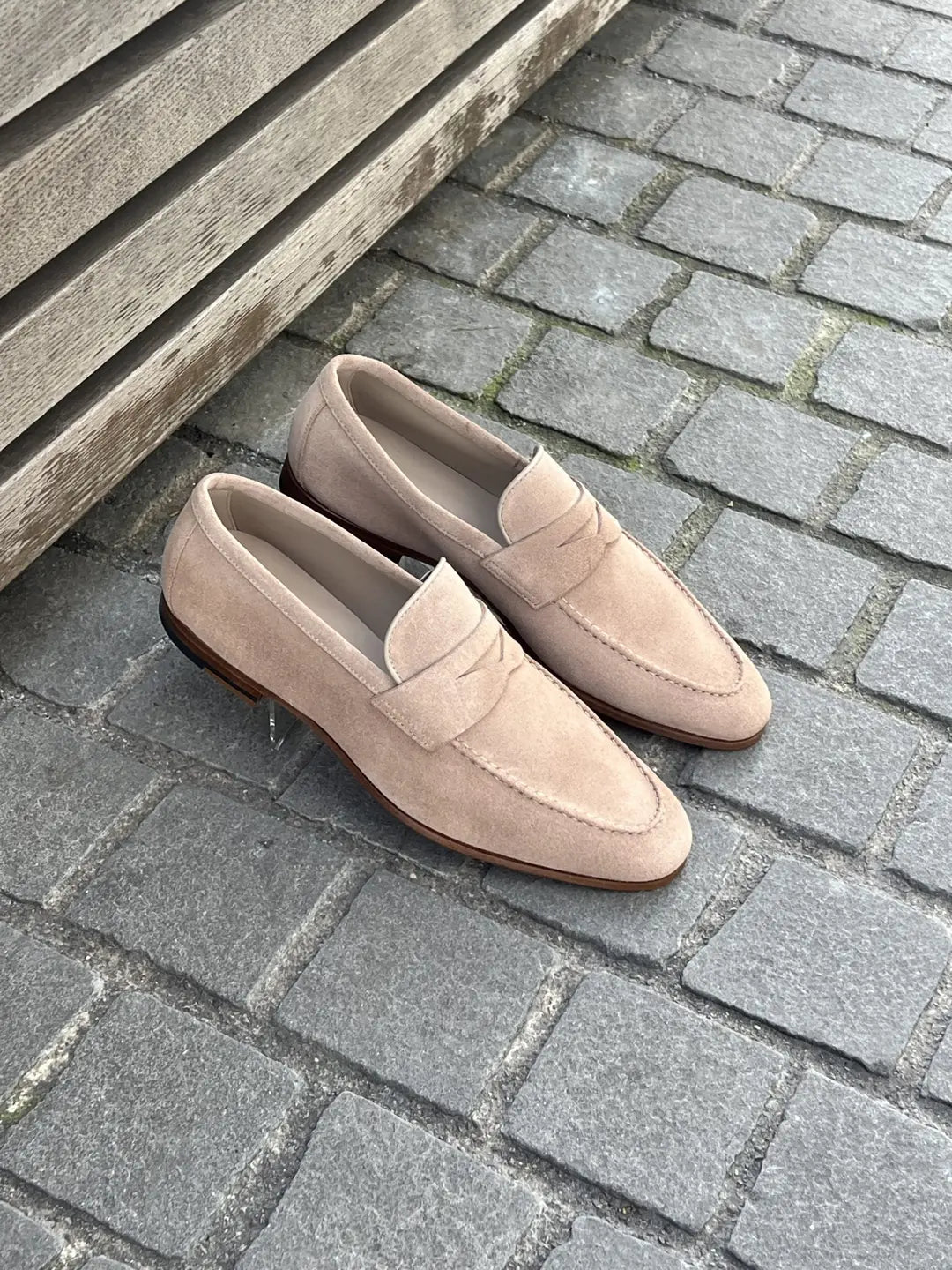 Magnanni Suede Loafer Sand