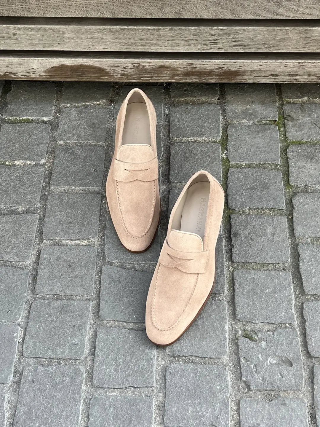 Magnanni Suede Loafer Sand, view 4
