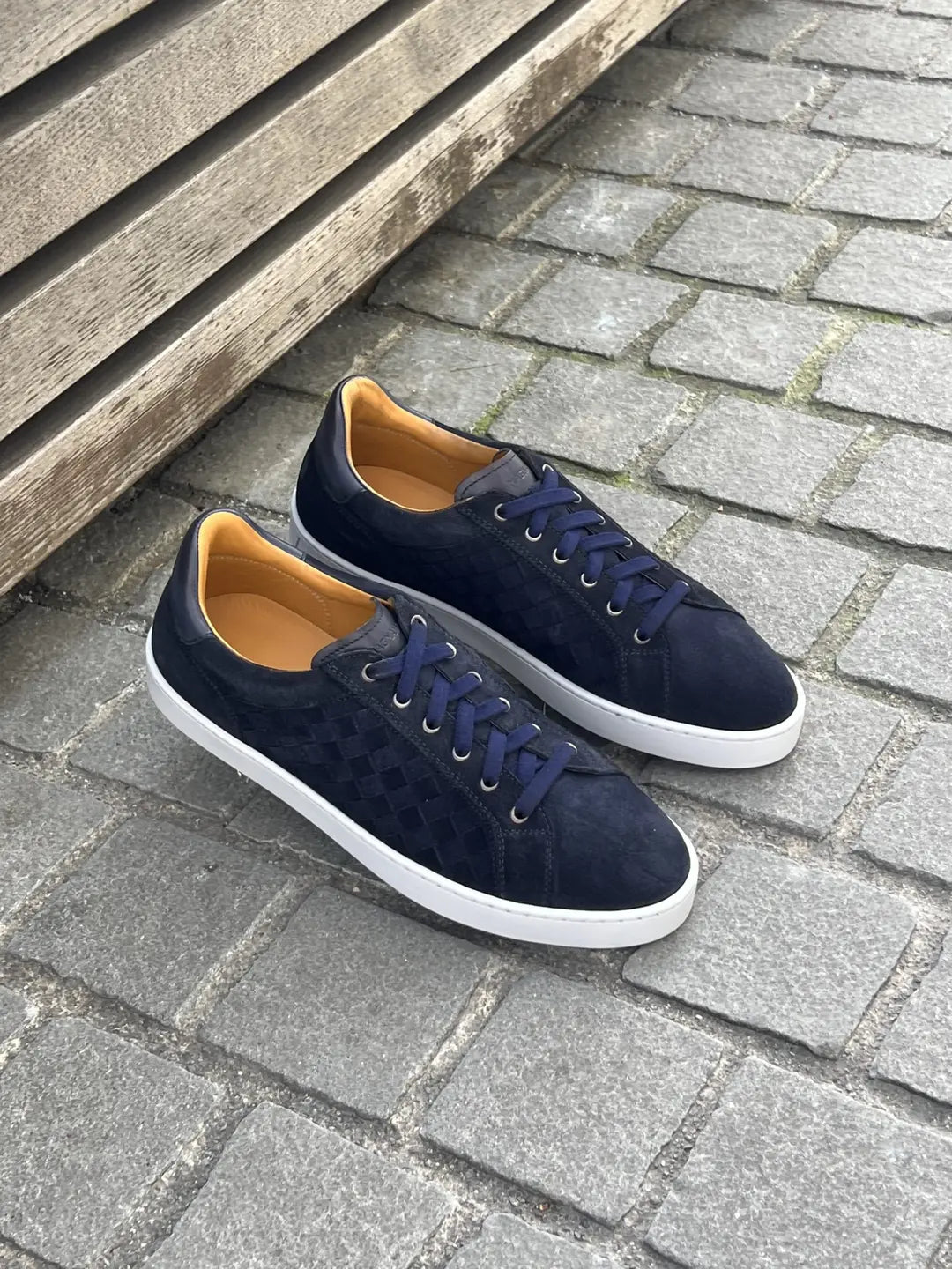 Magnanni Navy Woven Leather Sneakers