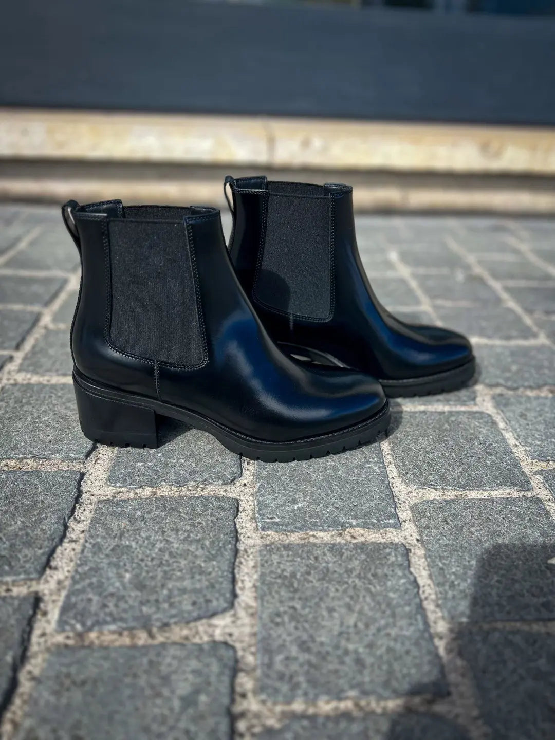 Santoni Alpin Navy Boot in suede, view 2