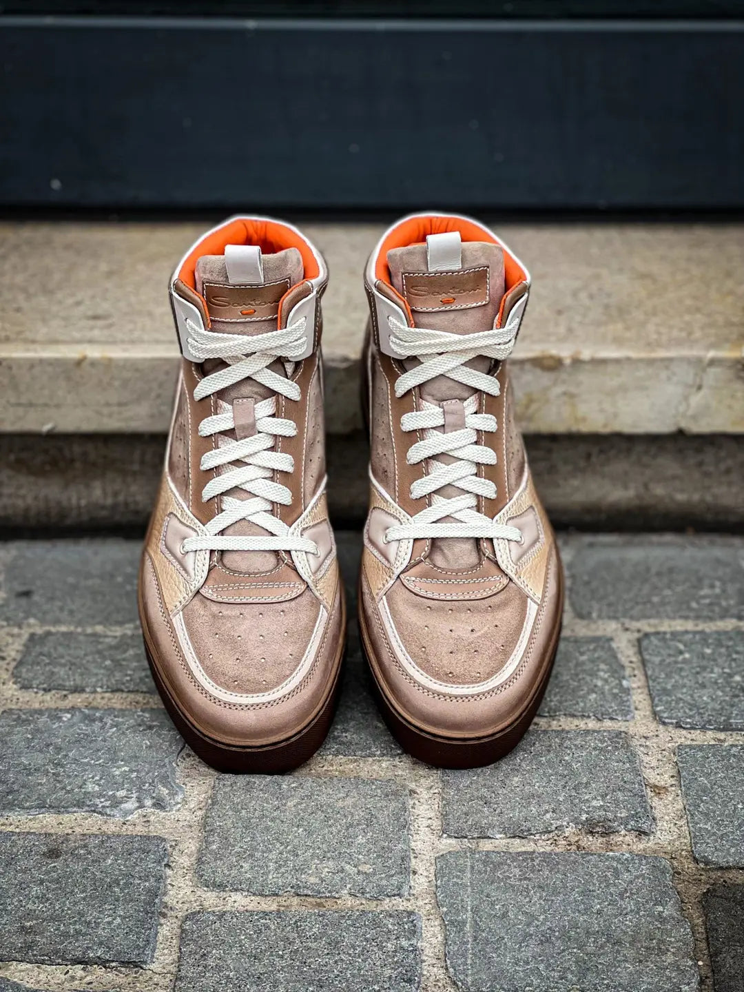 Santoni High Top Sneaker Beige in suede, view 3