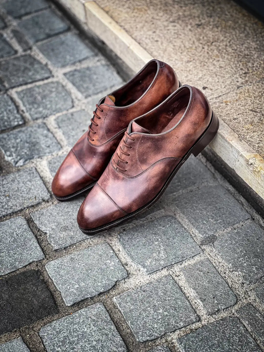 John Lobb City II Brown Museum Cap Toe Oxford in calf leather, view 4
