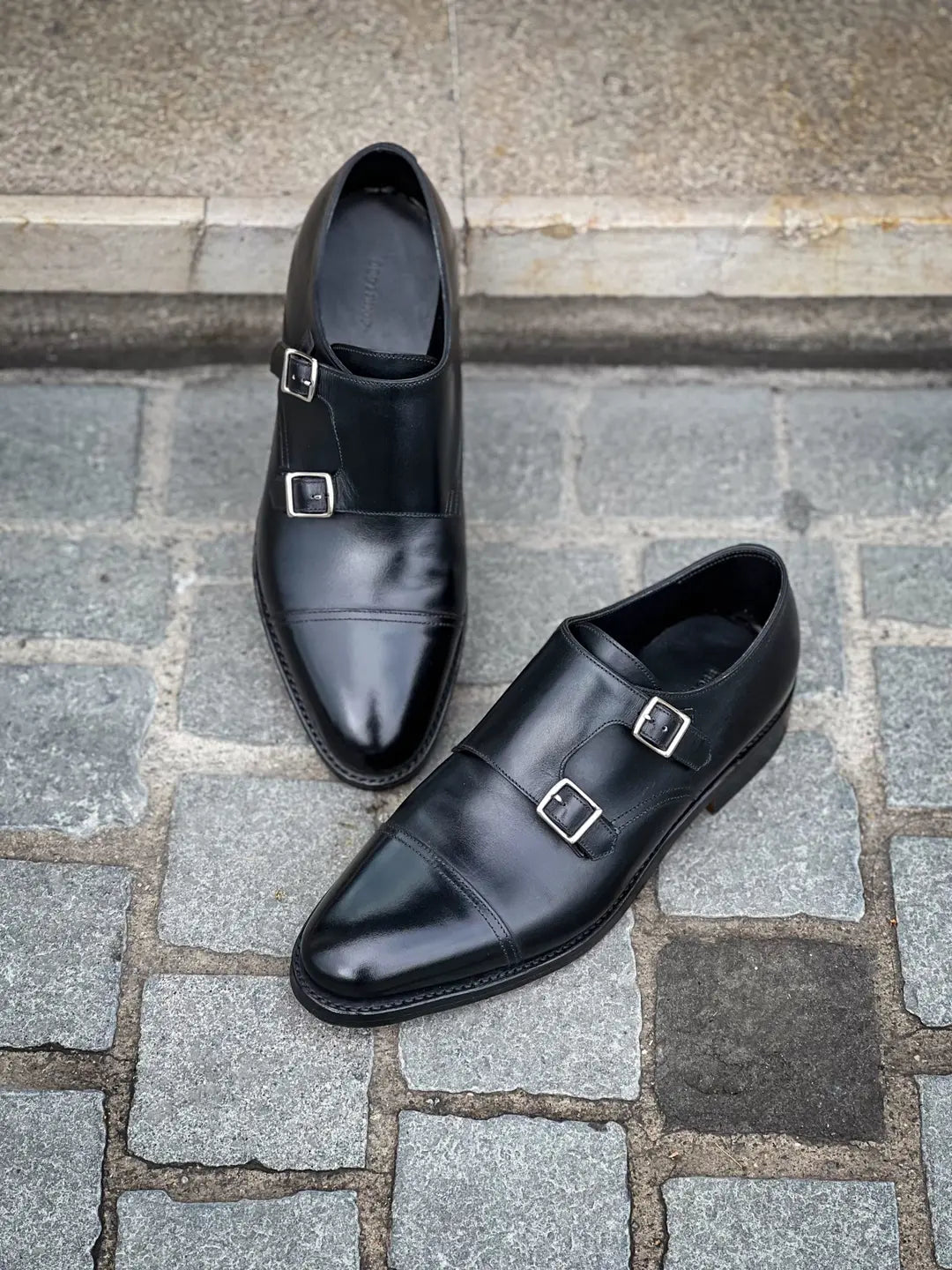 John Lobb William Black Double Monk Strap in calf leather, view 3