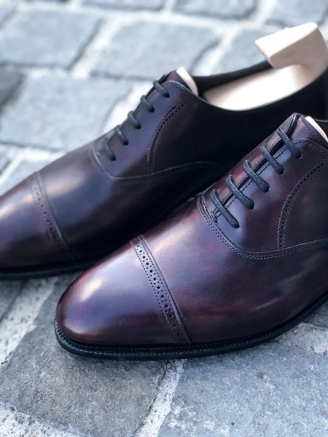 John Lobb Philip II Plum Cap Toe Oxford in calf leather, view 2
