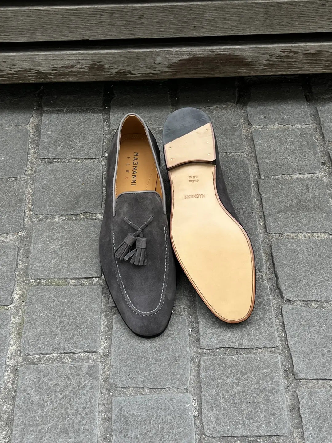 Magnanni Grey Tassel Loafer in suede, view 3