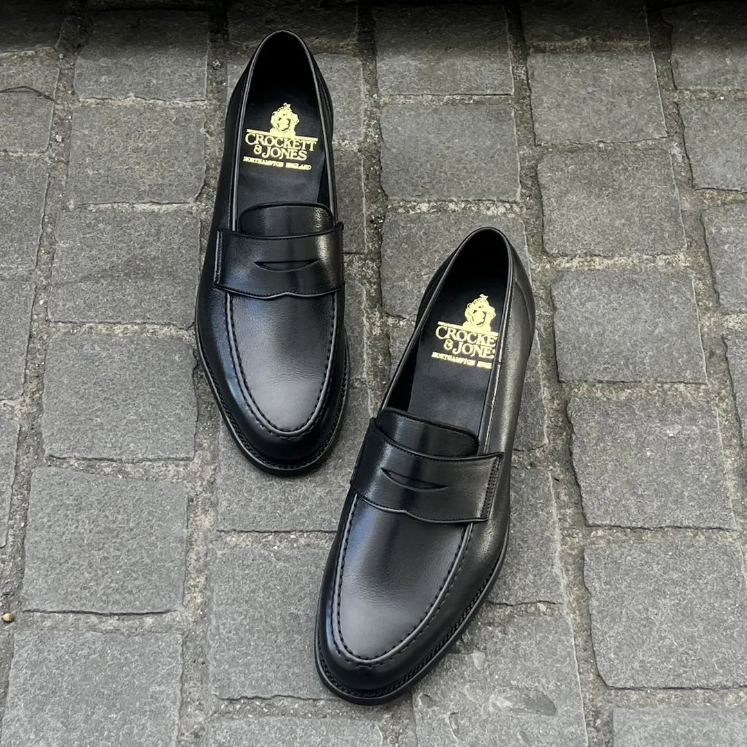 Crockett & Jones Harvard 2 Black Loafer in calf leather, view 3