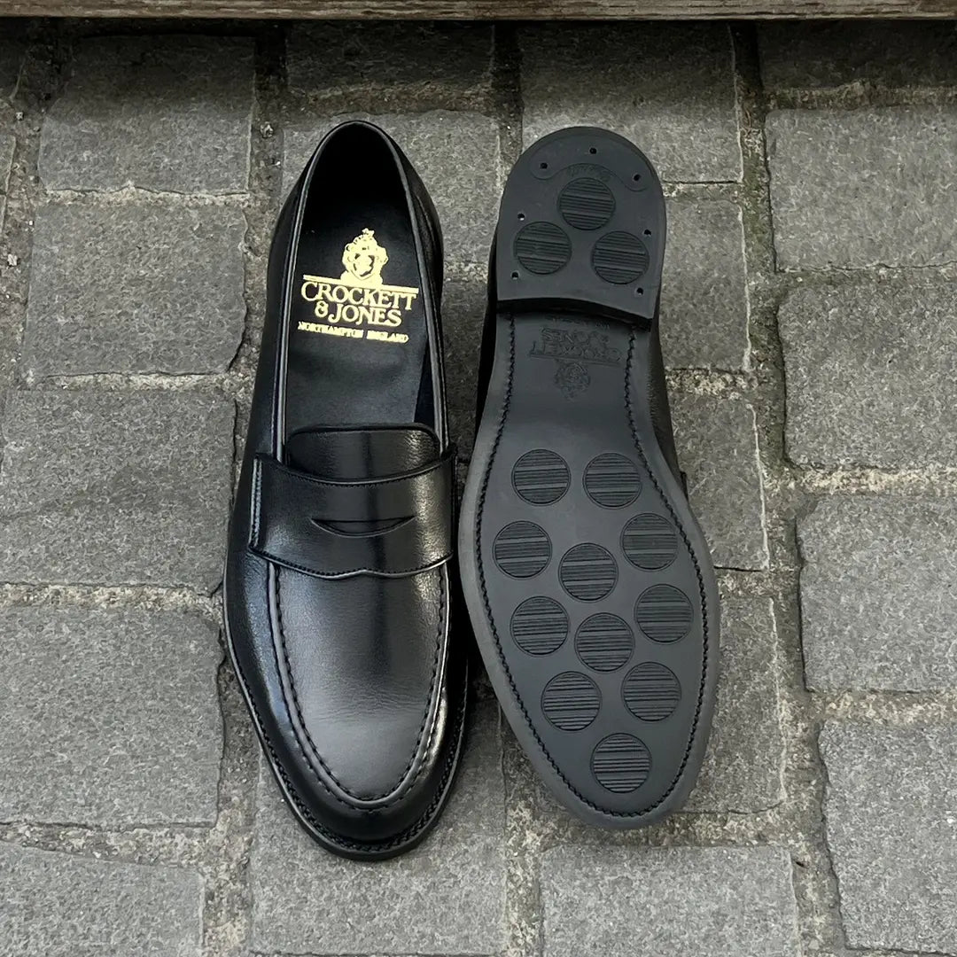 Crockett & Jones Harvard 2 Black Loafer in calf leather, view 2