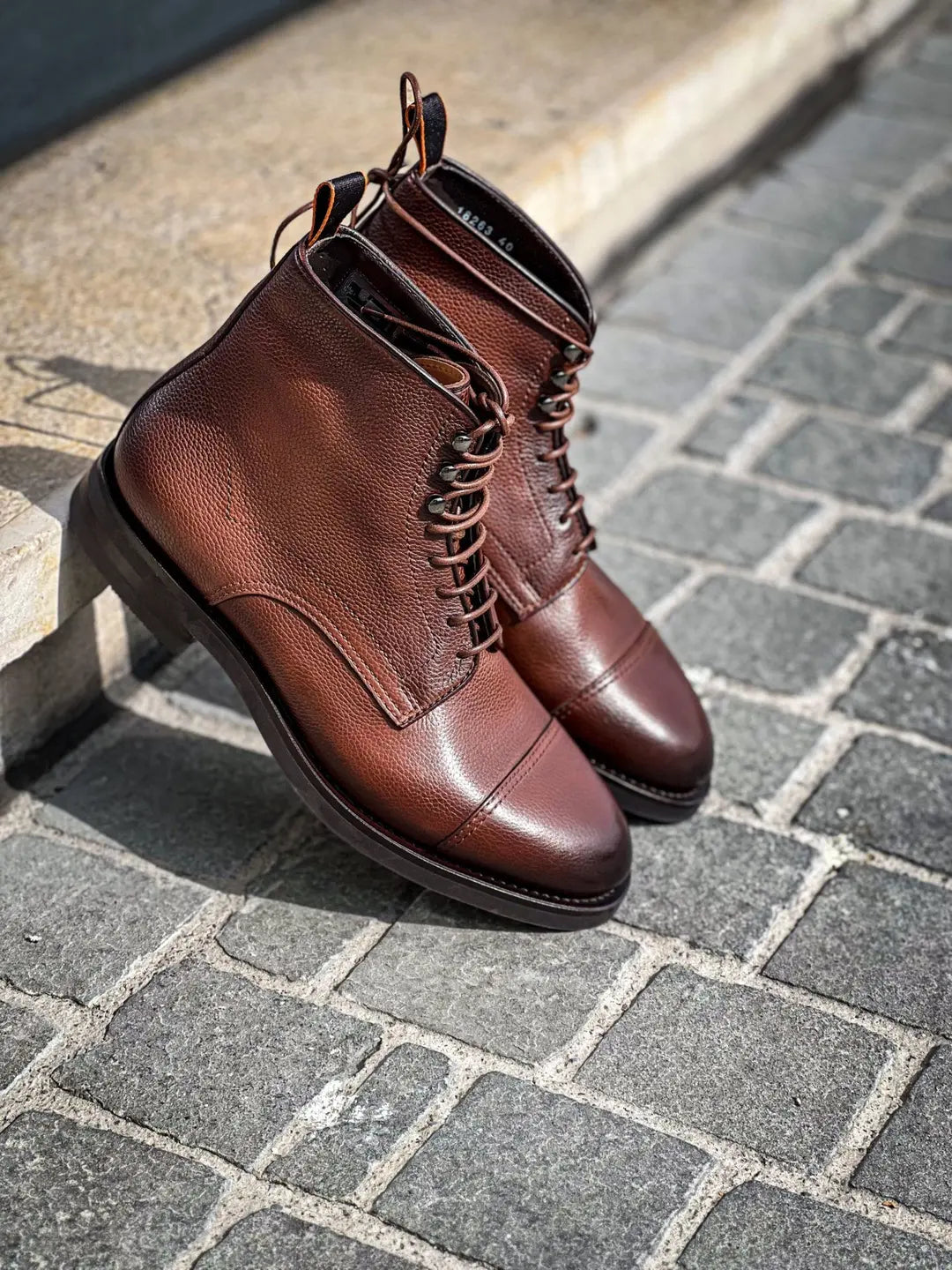 Santoni Lace Up Boot Brown in Scotch grain leather