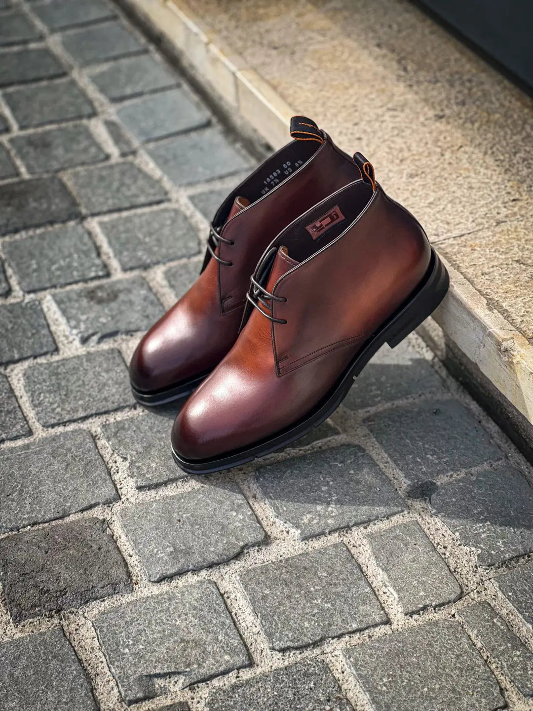 Santoni Chukka Brown in calf leather, view 2