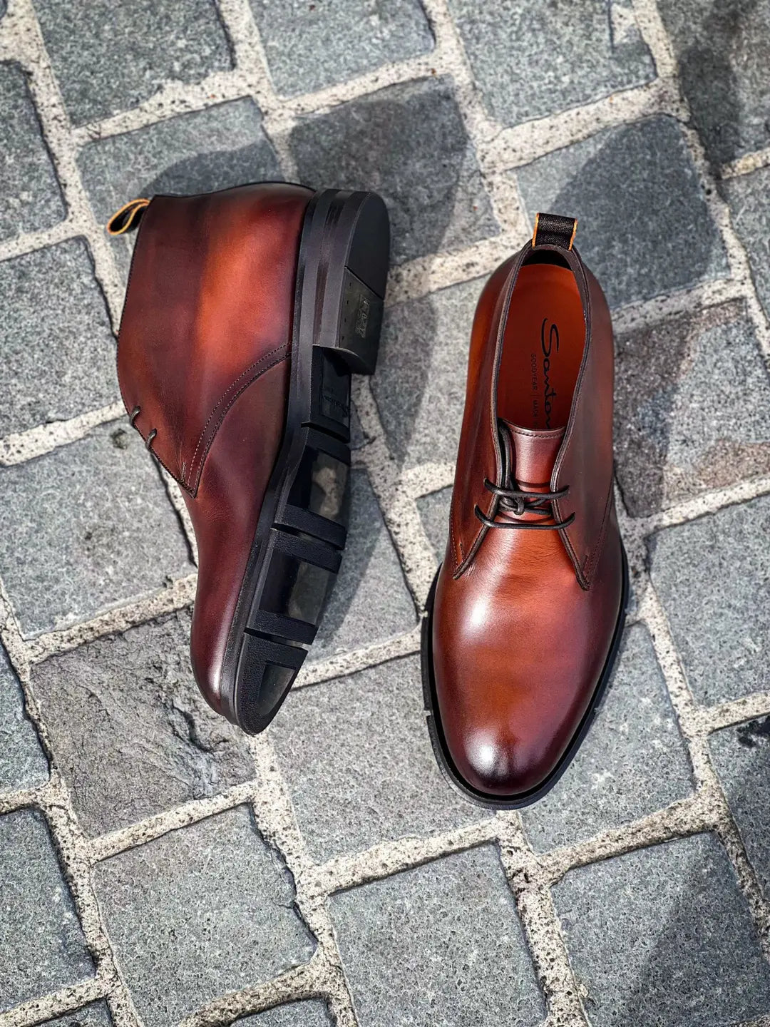 Santoni Chukka Brown in calf leather, view 5