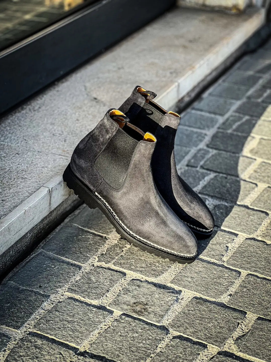 Bontoni Cavaliere Grafite Suede Chelsea Boot