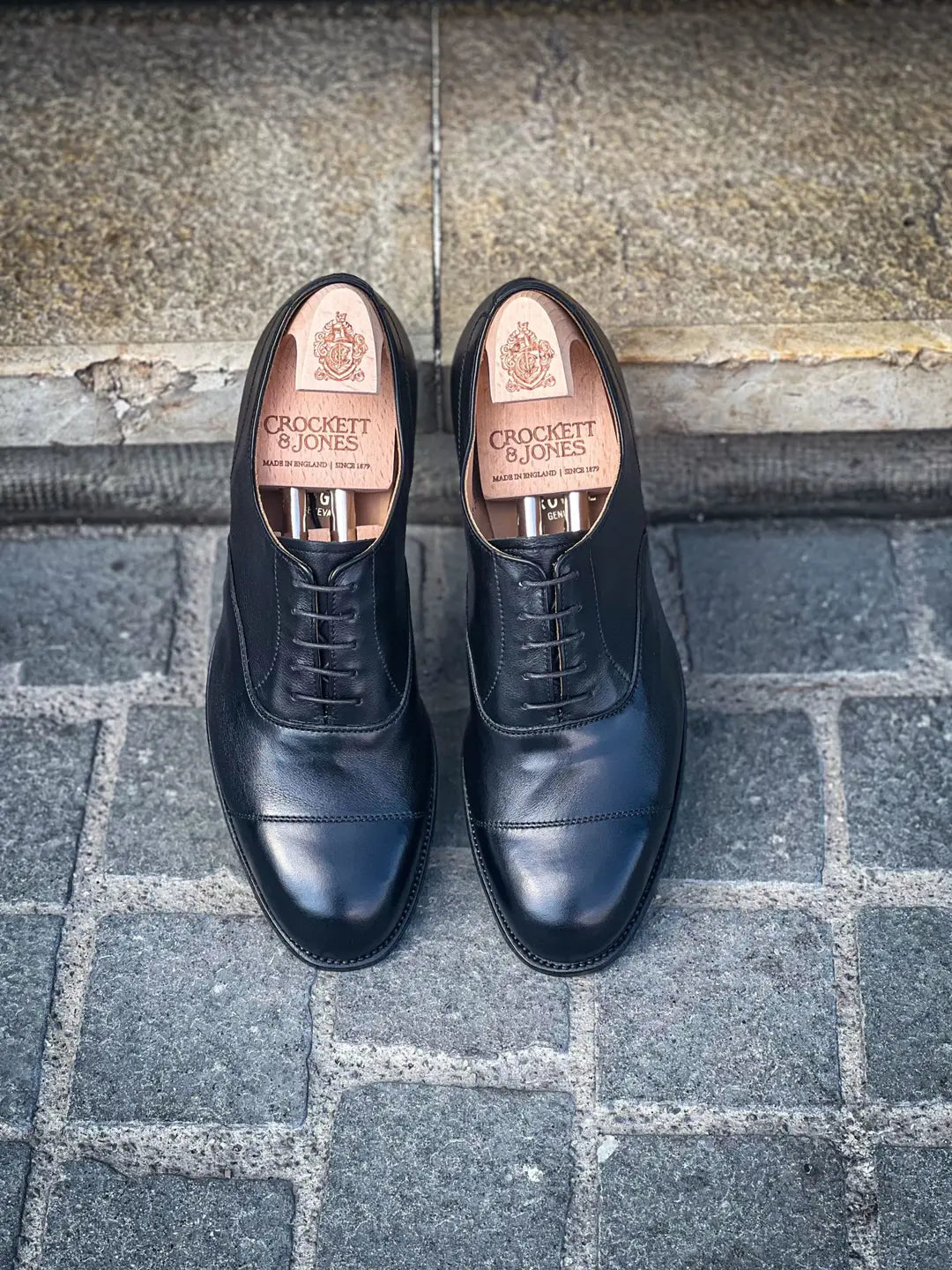 Crockett & Jones Tresco Black Milled Calf Oxford, view 4