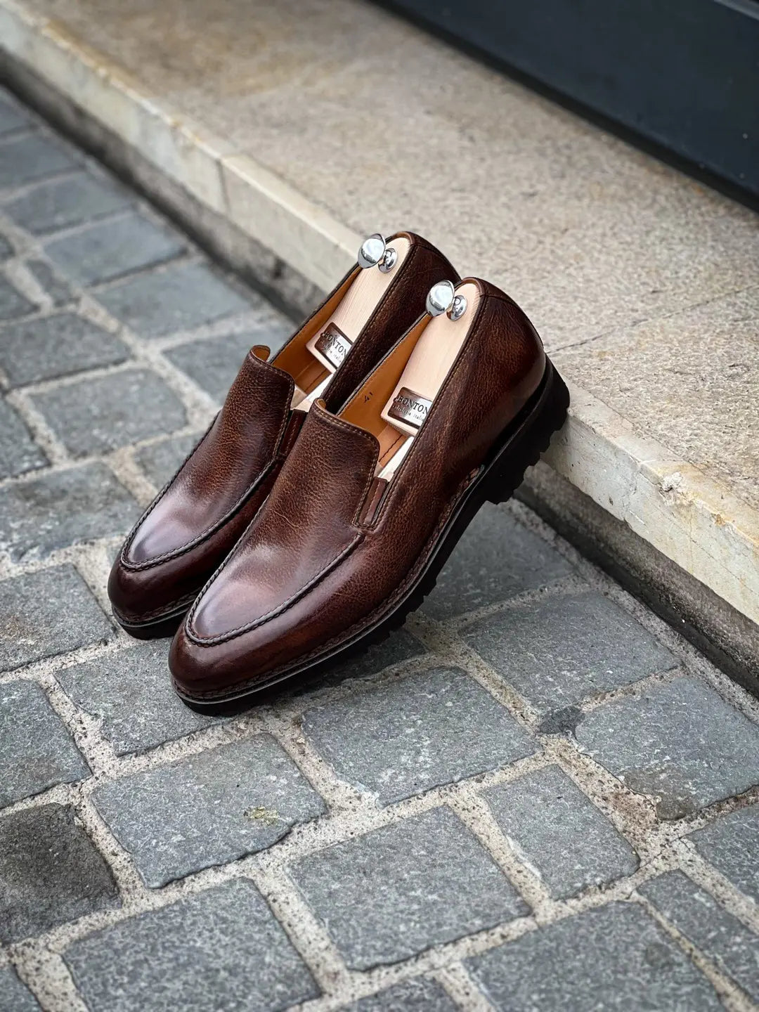 Bontoni Dome Mocassin in Scotch grain leather, view 4