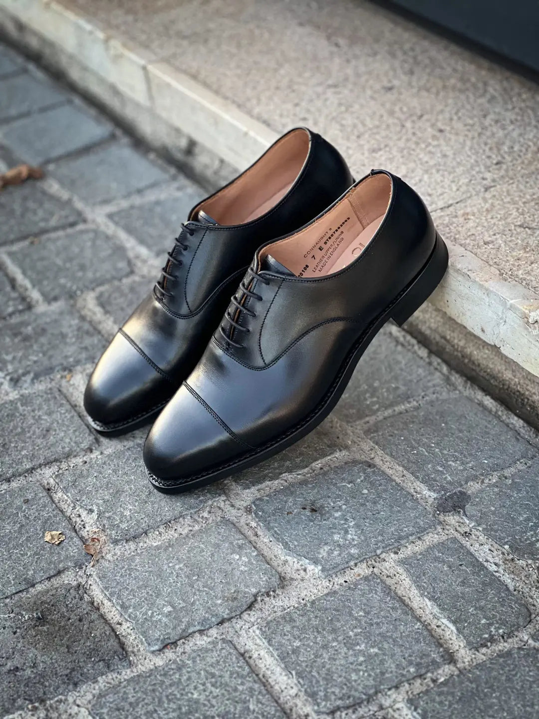 Crockett & Jones Connaught 2 Black Oxford in calf leather, view 4