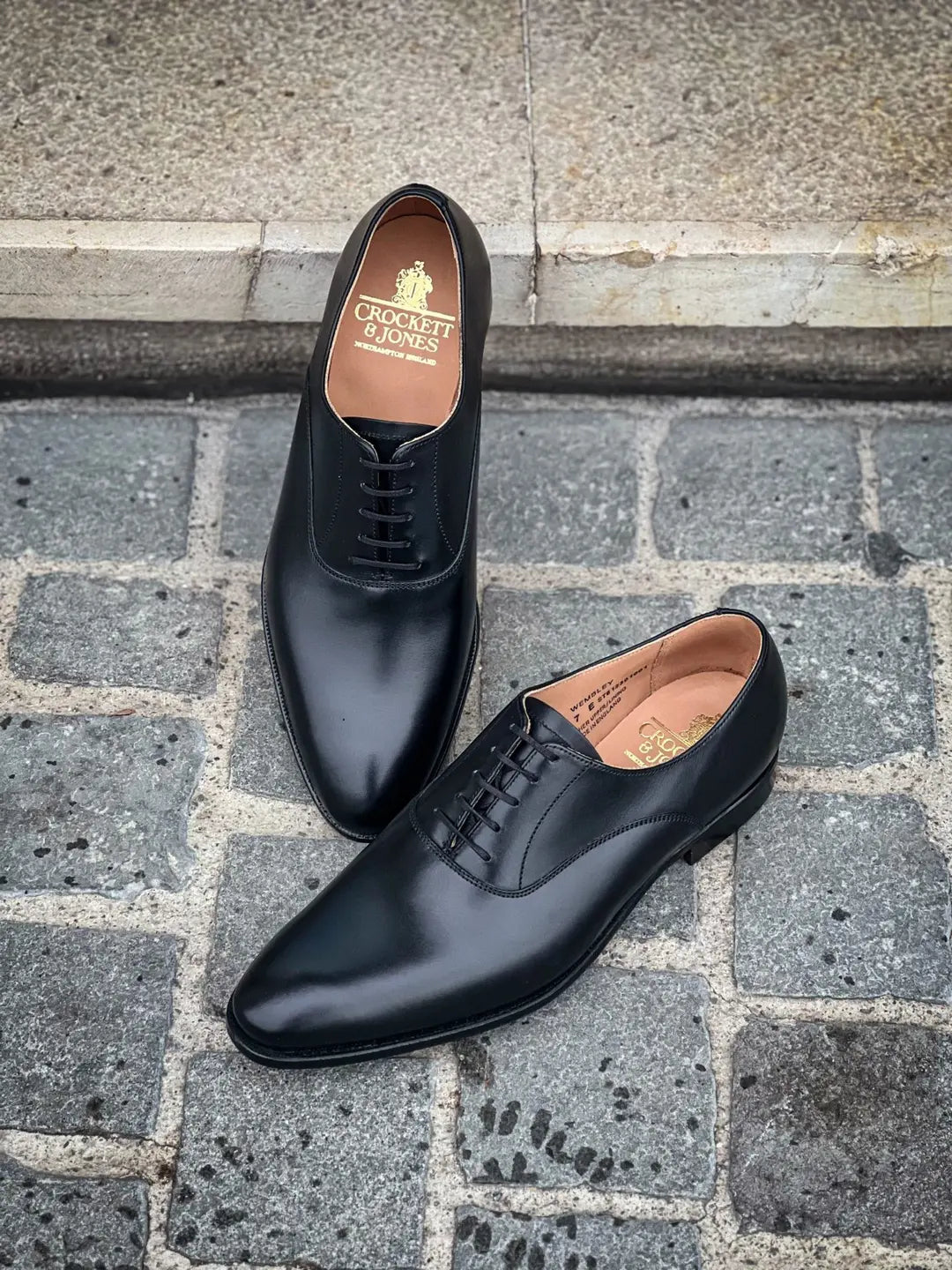 Crockett & Jones Wembley Black Oxford in calf leather, view 3