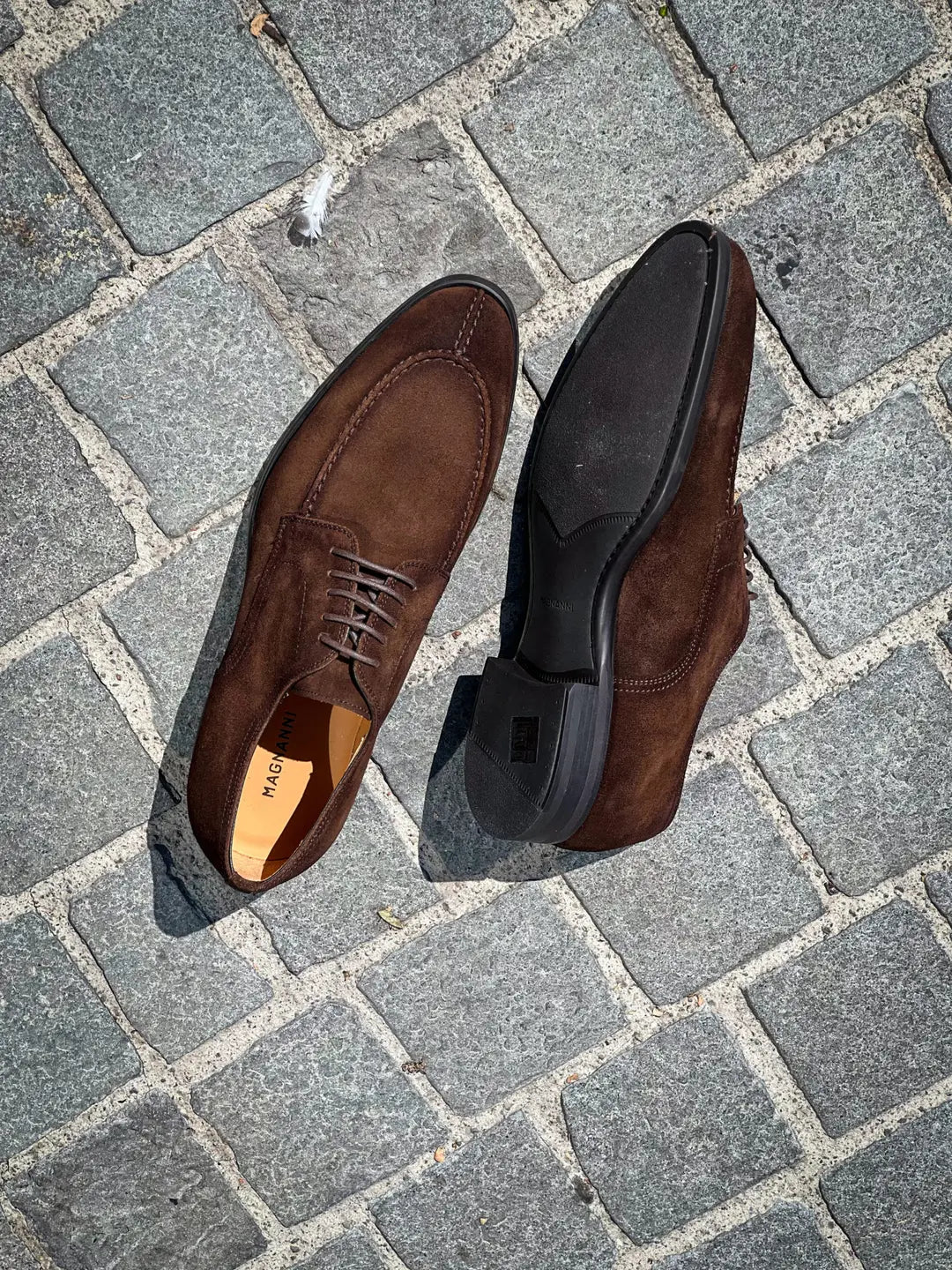 Magnanni Derby Apron Dark Brown Suede, view 2