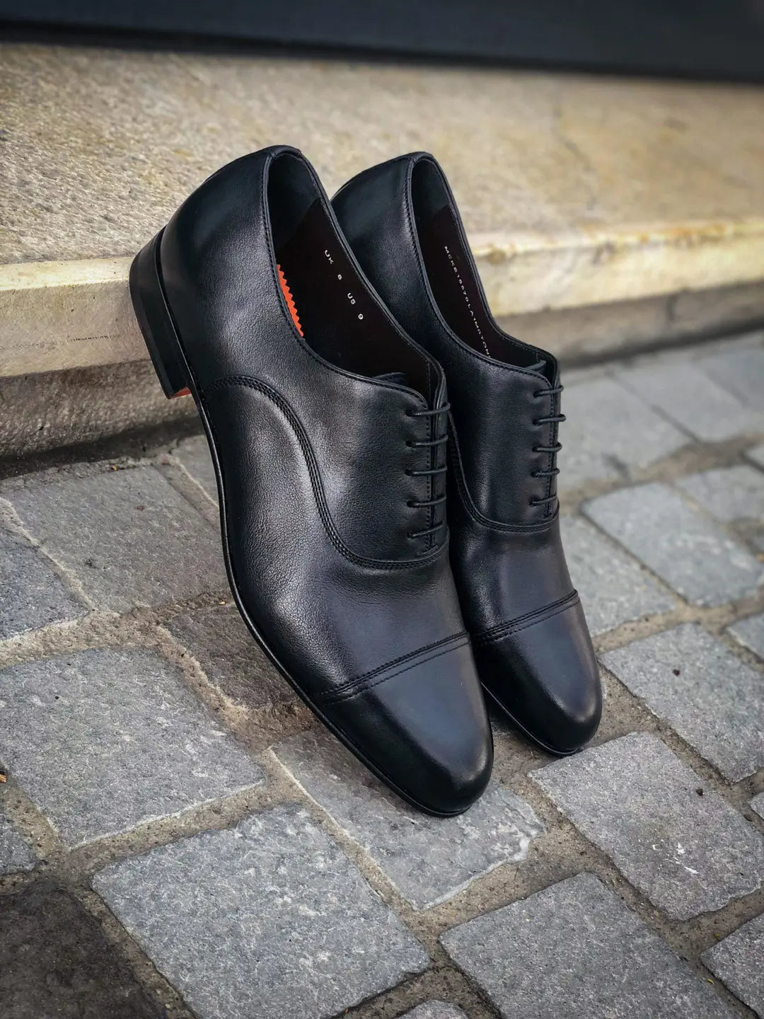 Santoni Black Flexi Oxford in calf leather