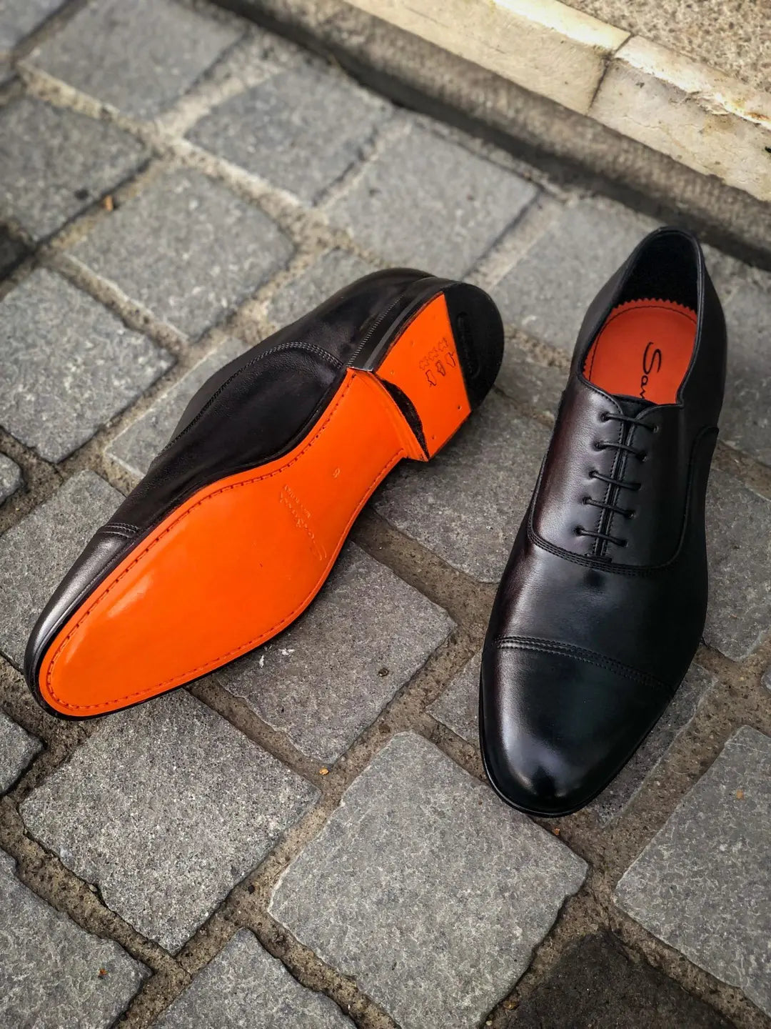 Santoni Black Flexi Oxford in calf leather, view 2