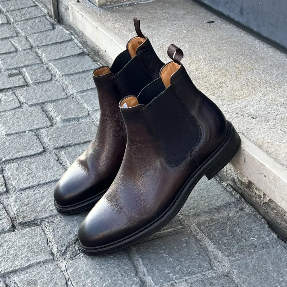 Magnanni Chelsea Boot Dark Brown Grain, view 3