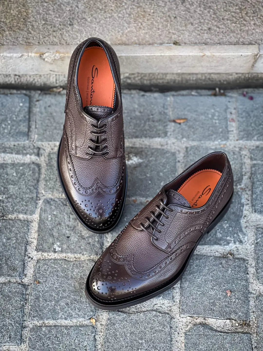 Santoni Dark Brown Brogue Oxford in Scotch grain leather, view 3