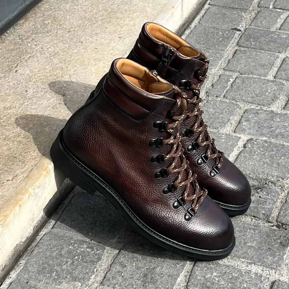 Magnanni Mountain Boot Dark Brown in Scotch grain leather