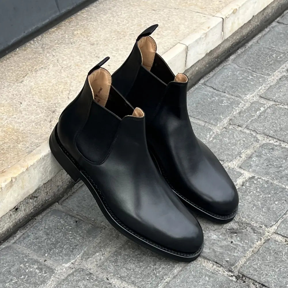 Crockett & Jones Chelsea 5 Boot Black in calf leather