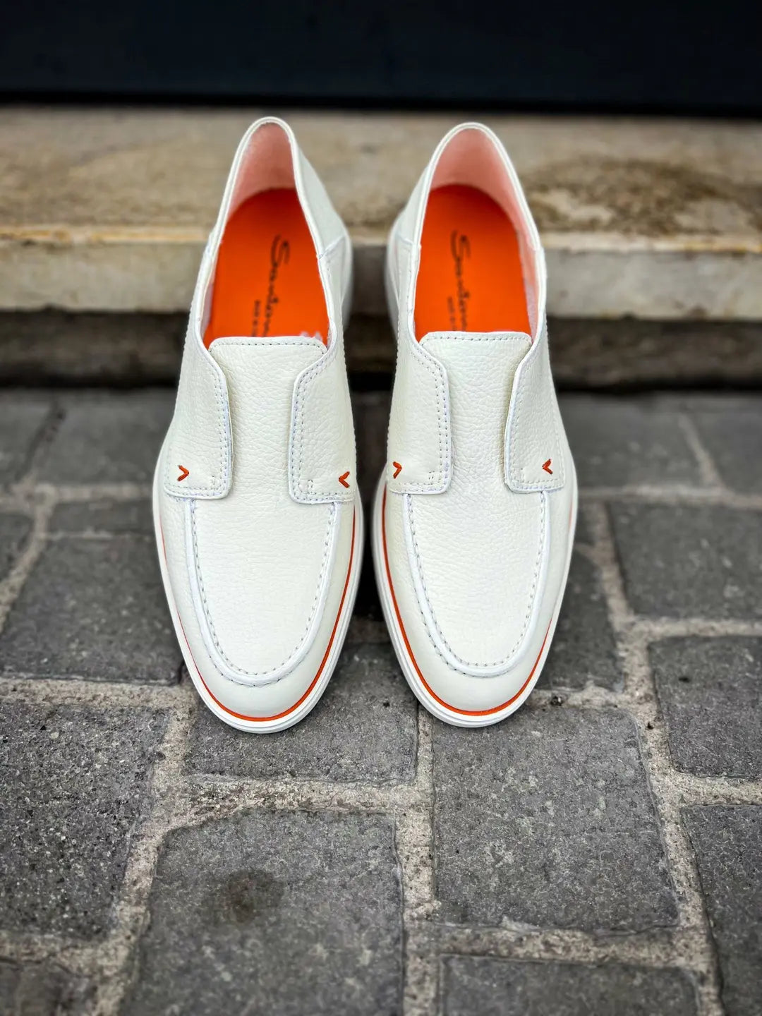 Santoni White Loafer in Scotch grain leather, view 2