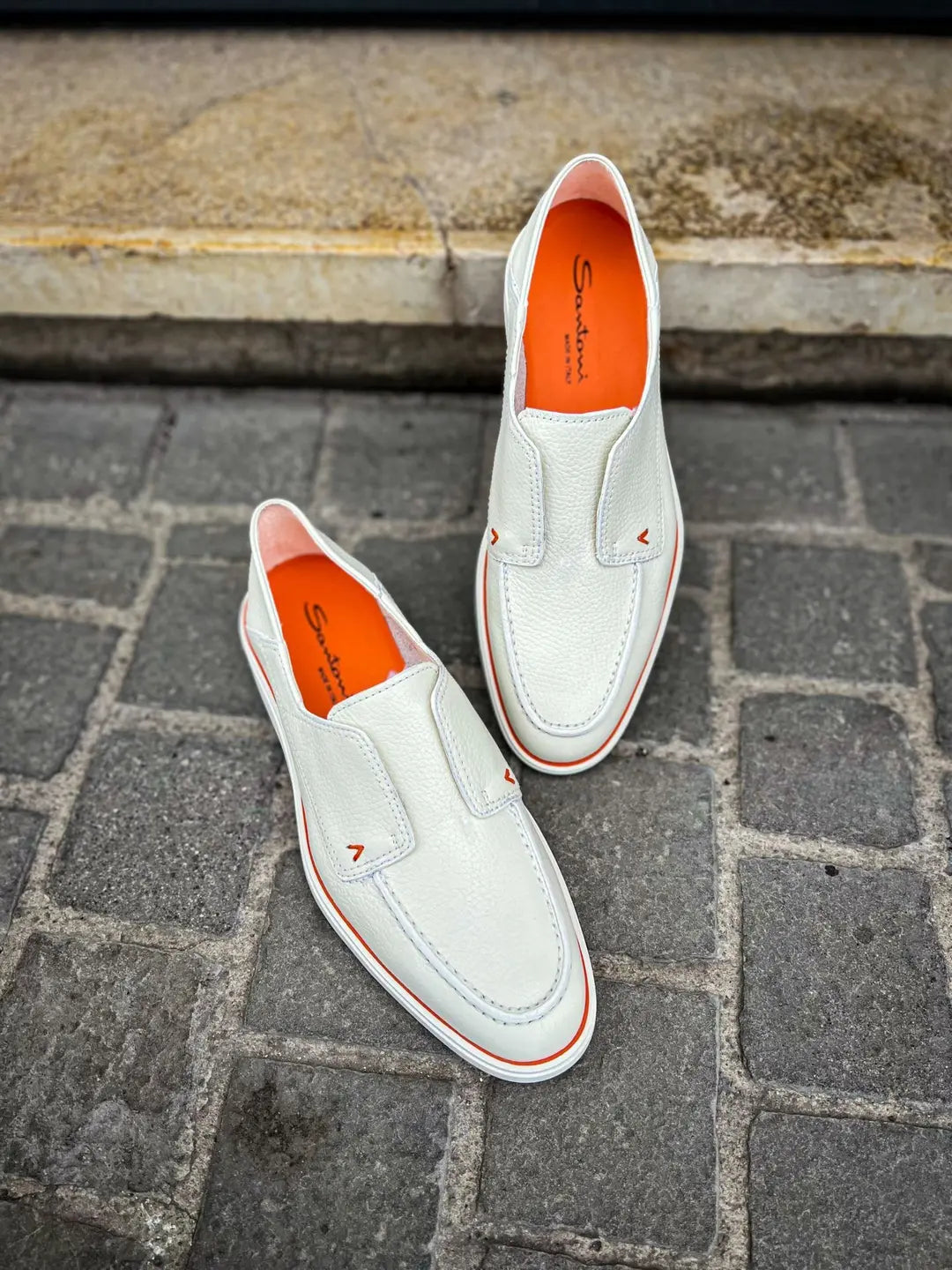 Santoni White Loafer in Scotch grain leather, view 3