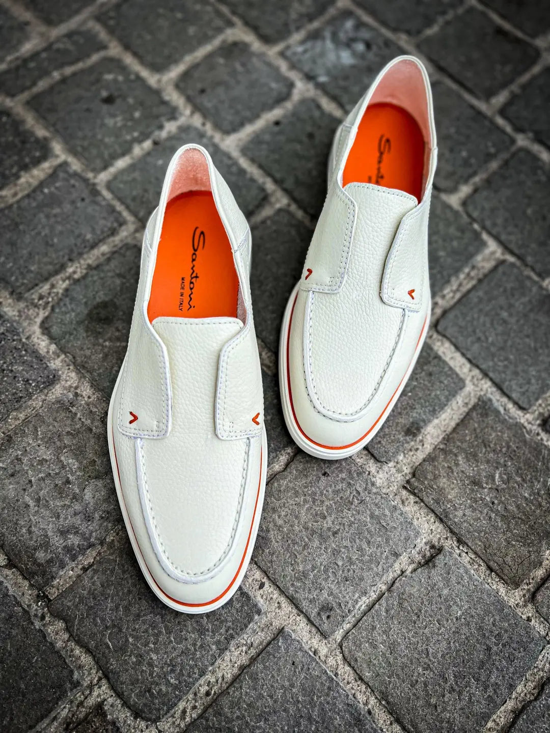 Santoni White Loafer in Scotch grain leather, view 4