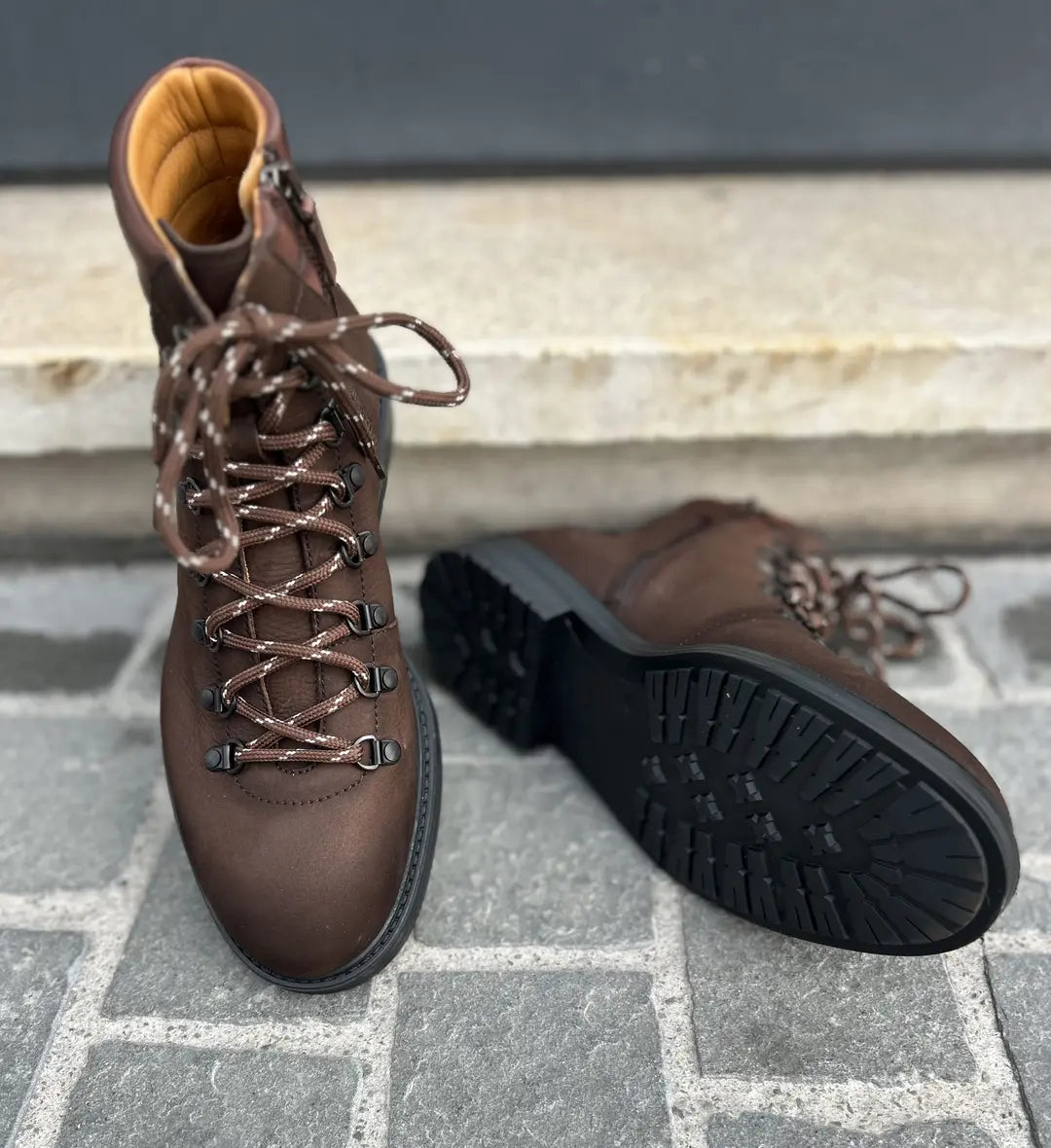 Magnanni Mountain Boots, view 4