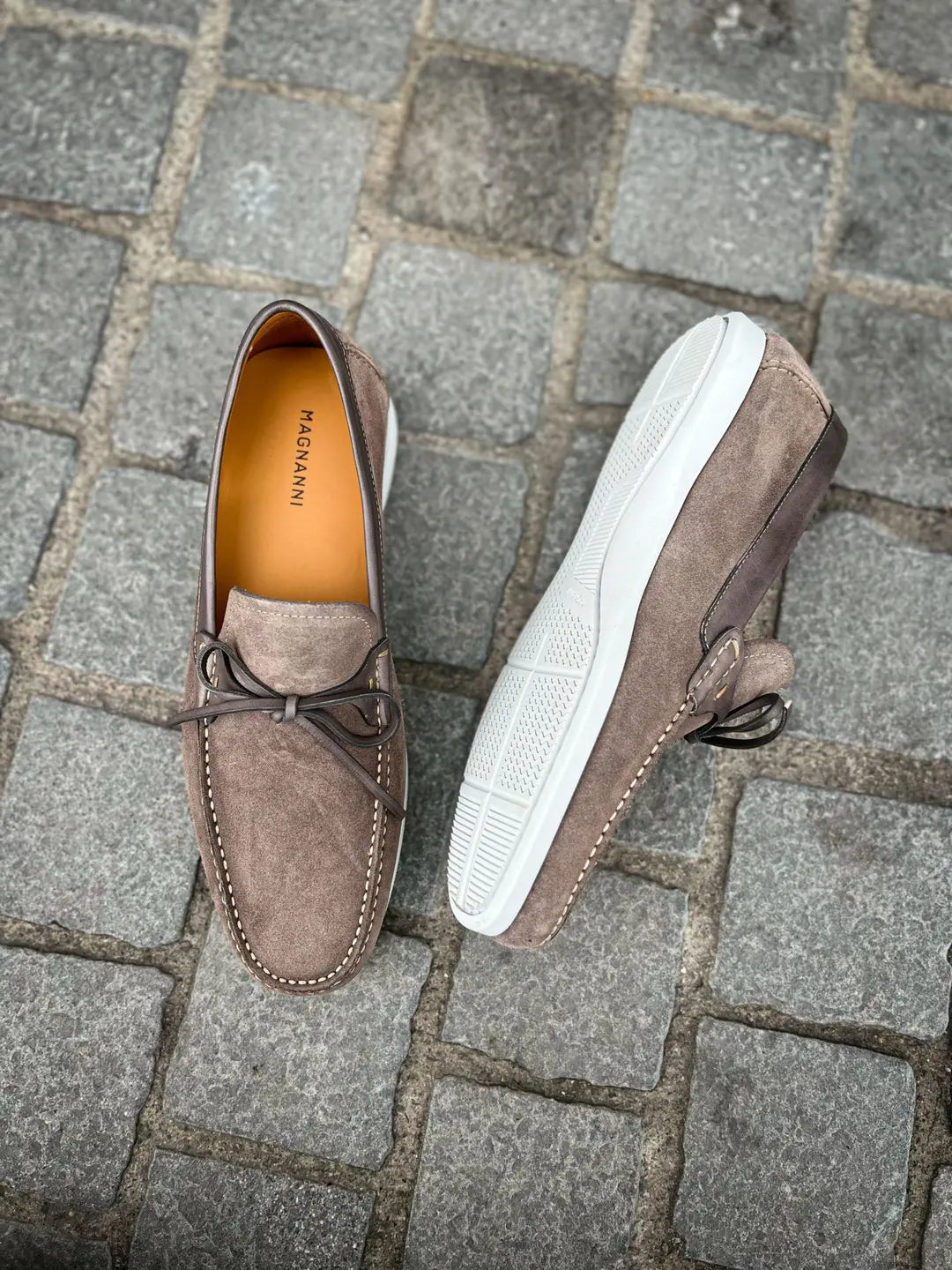 Magnanni Boat Shoes Grey Suede, view 2