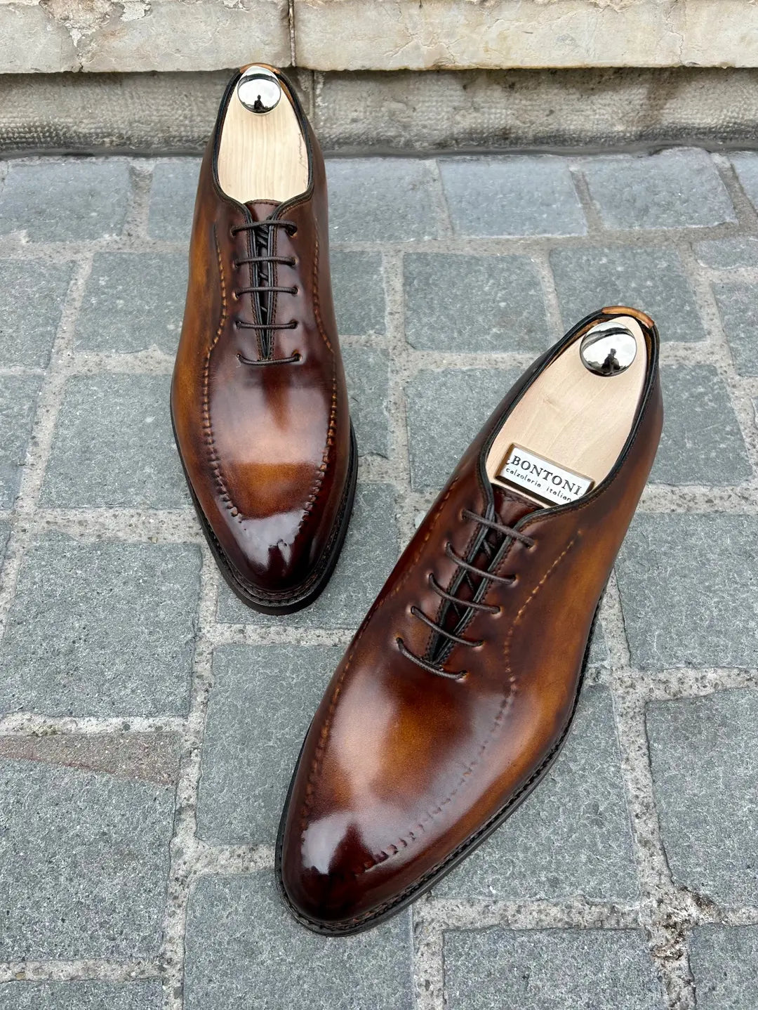 Bontoni Elegante Reverse One Cut Oxford in calf leather, view 2
