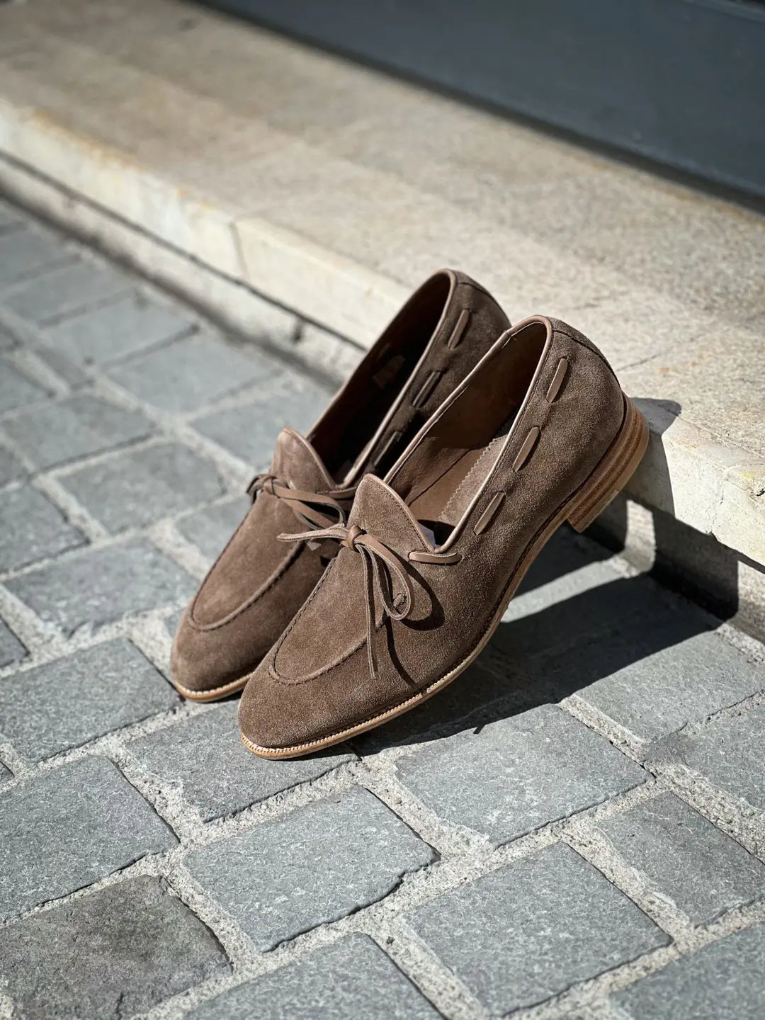 Carlos Santos Brown/Mast Mocassin With Bow in suede, view 4