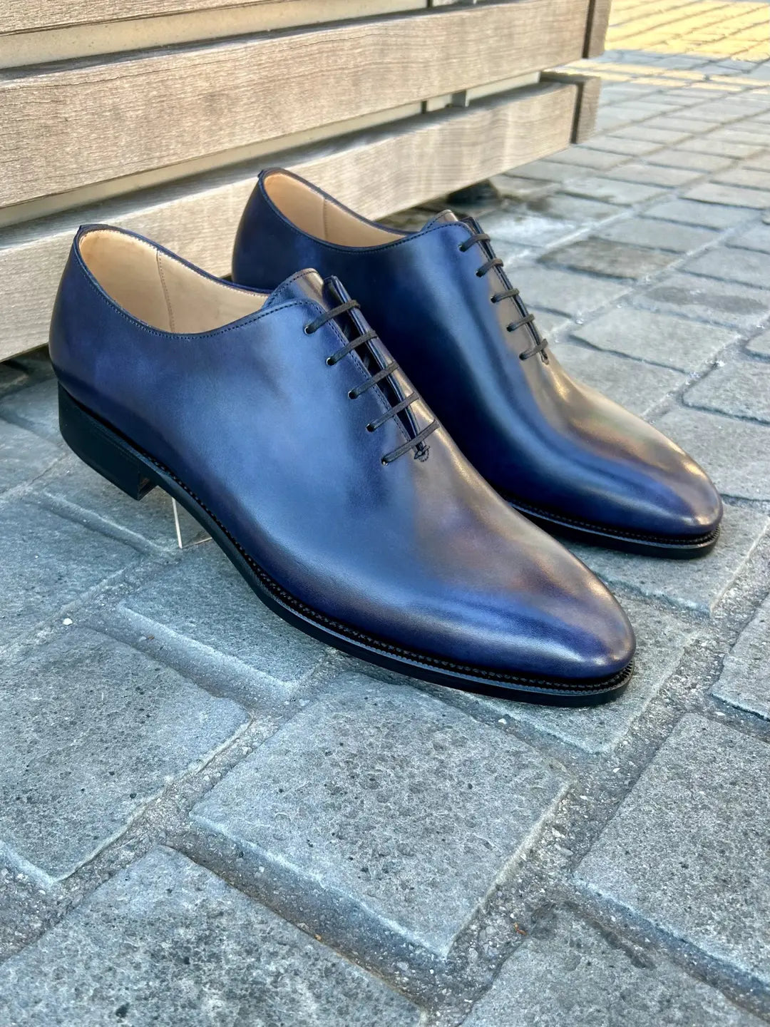 TLB Blue One Cut One Cut Oxford in calf leather
