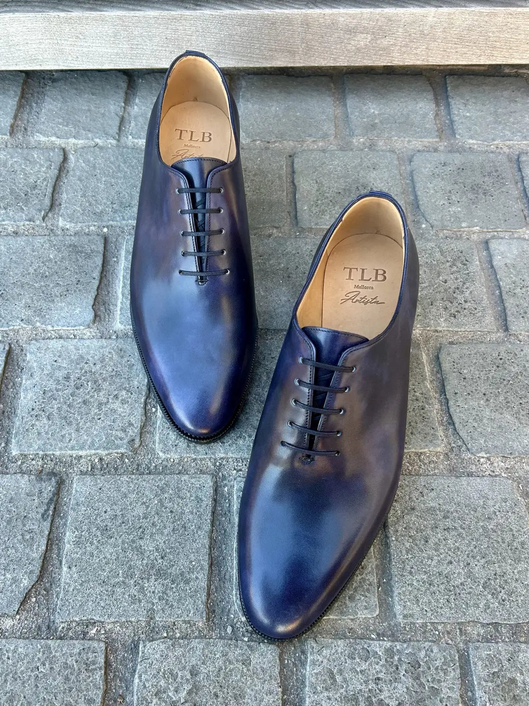 TLB Blue One Cut One Cut Oxford in calf leather, view 2