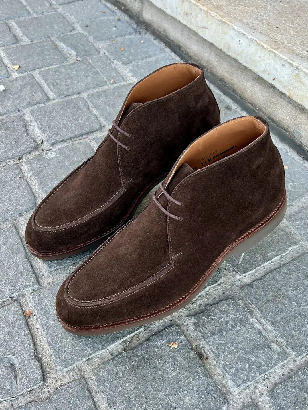 Crockett & Jones Bibury Chukka Boot in suede, view 3