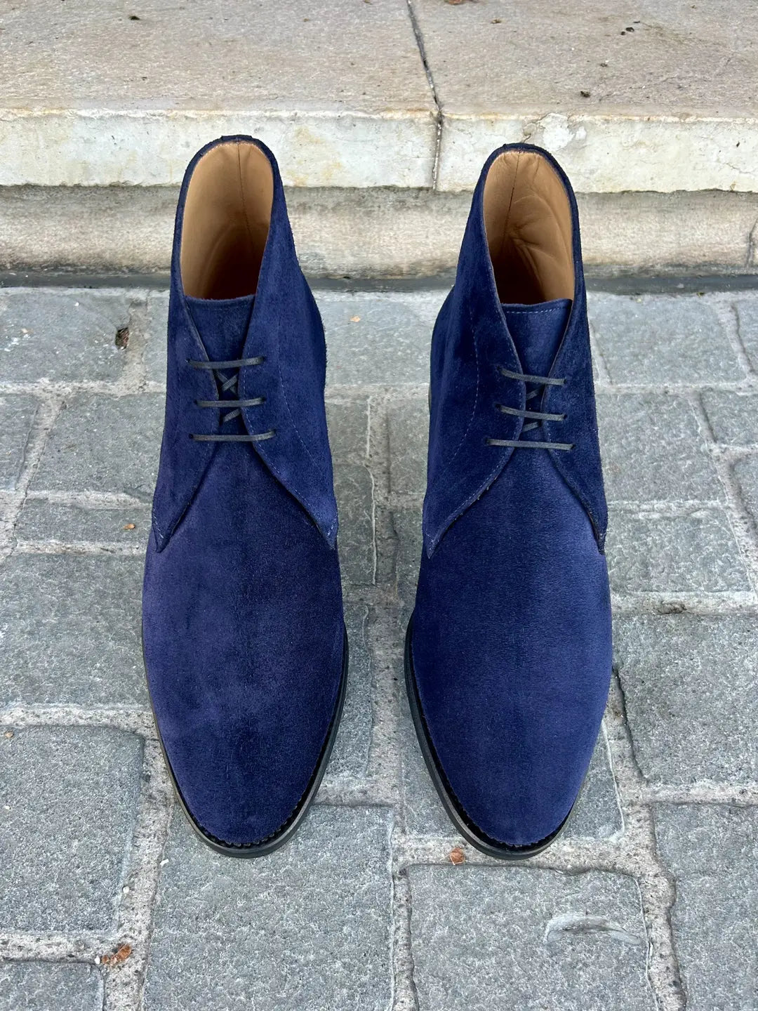 TLB Chukka Navy Boots in suede, view 5