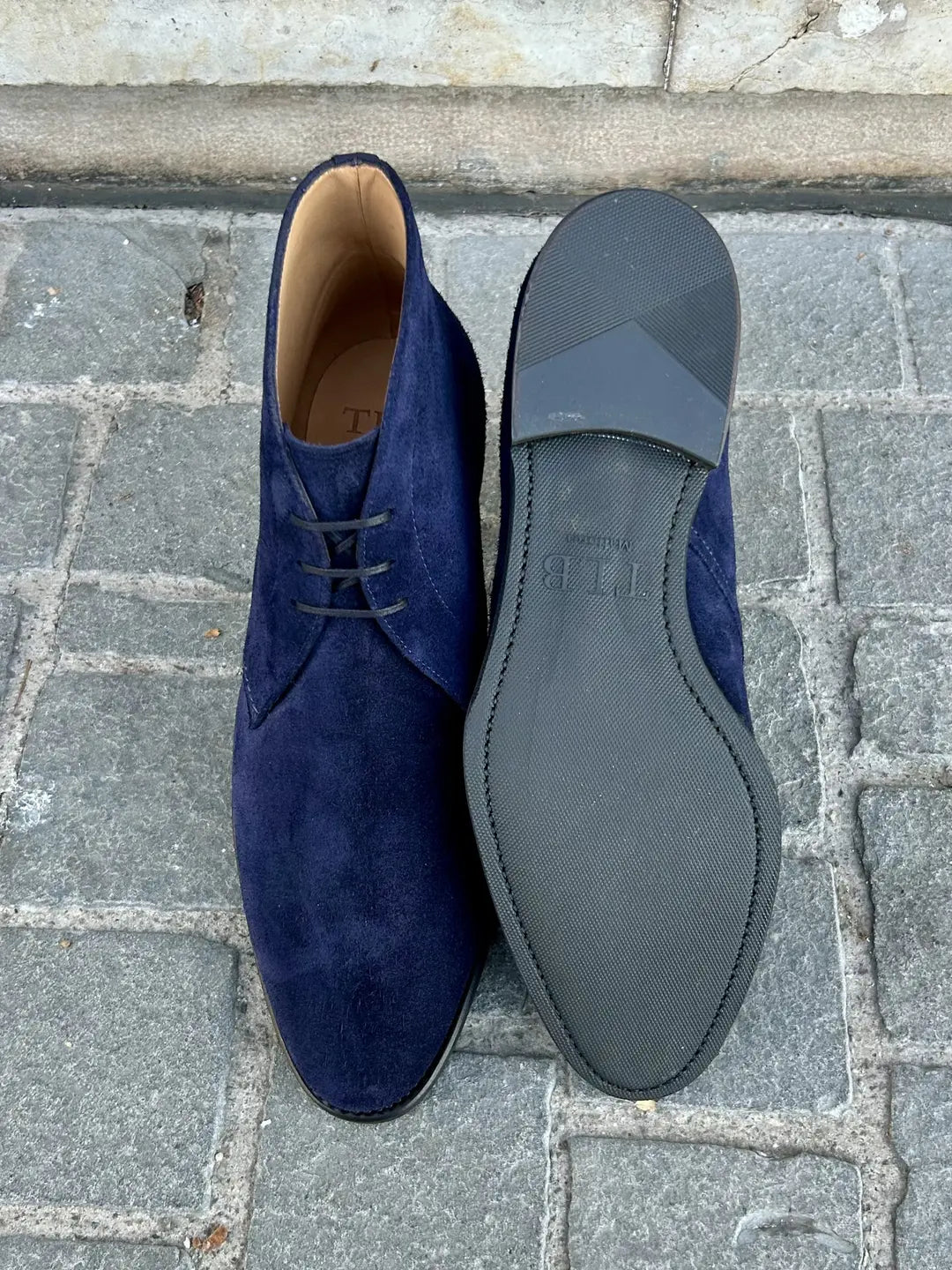 TLB Chukka Navy Boots in suede, view 2