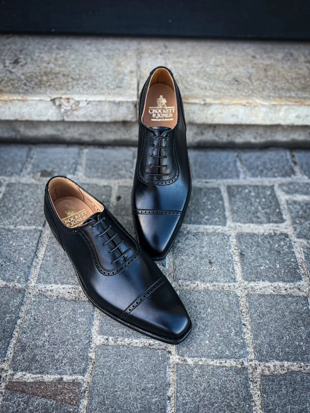 Crockett & Jones Westbourne Black Cap Toe Oxford in calf leather, view 3