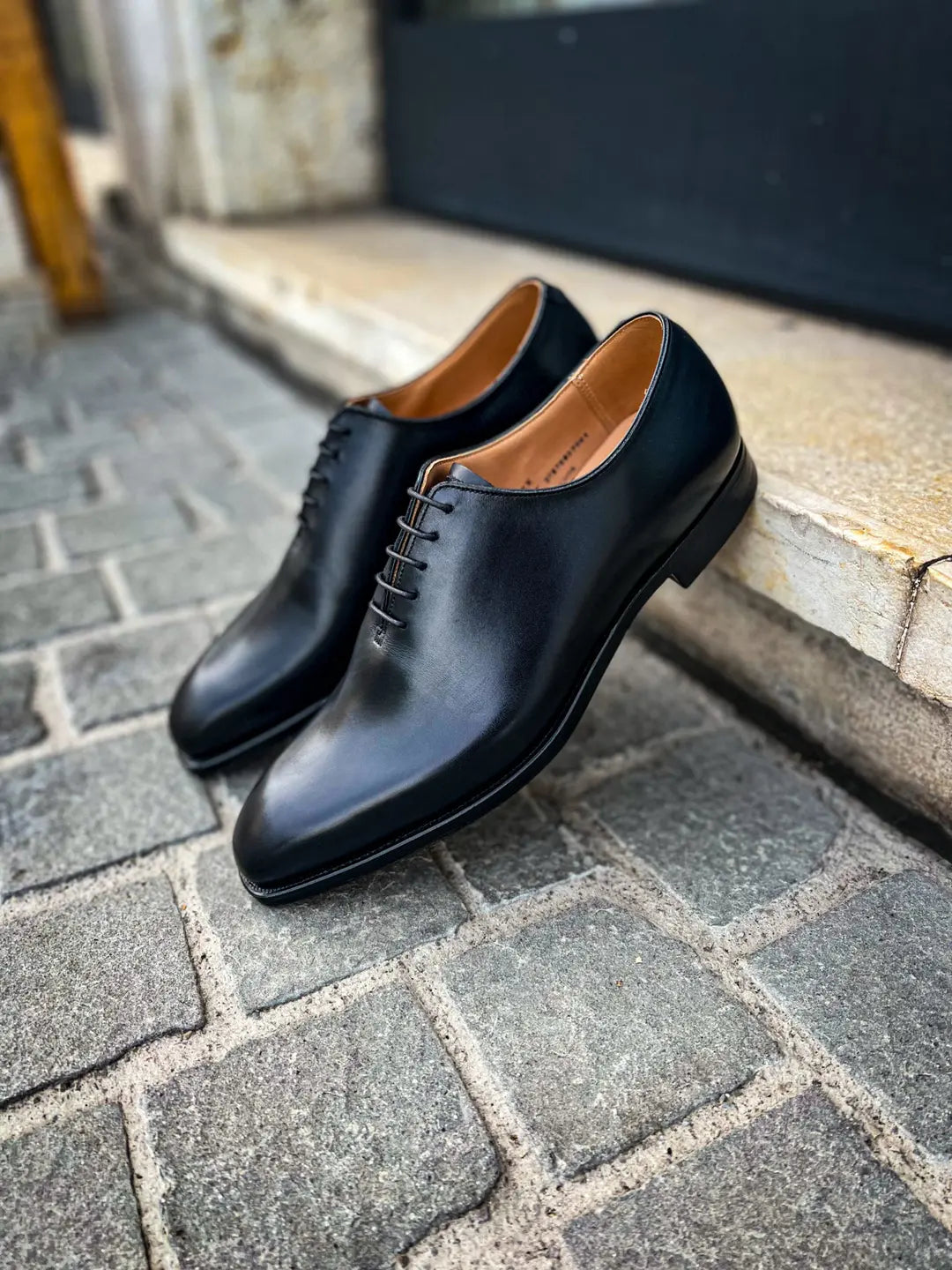 Crockett & Jones Alex Black Oxford in calf leather, view 4