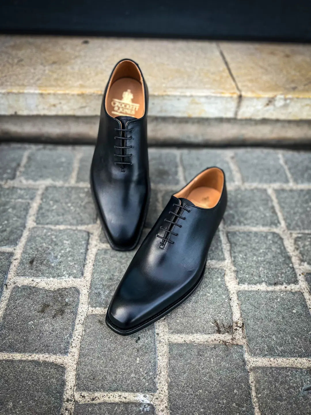 Crockett & Jones Alex Black Oxford in calf leather, view 3