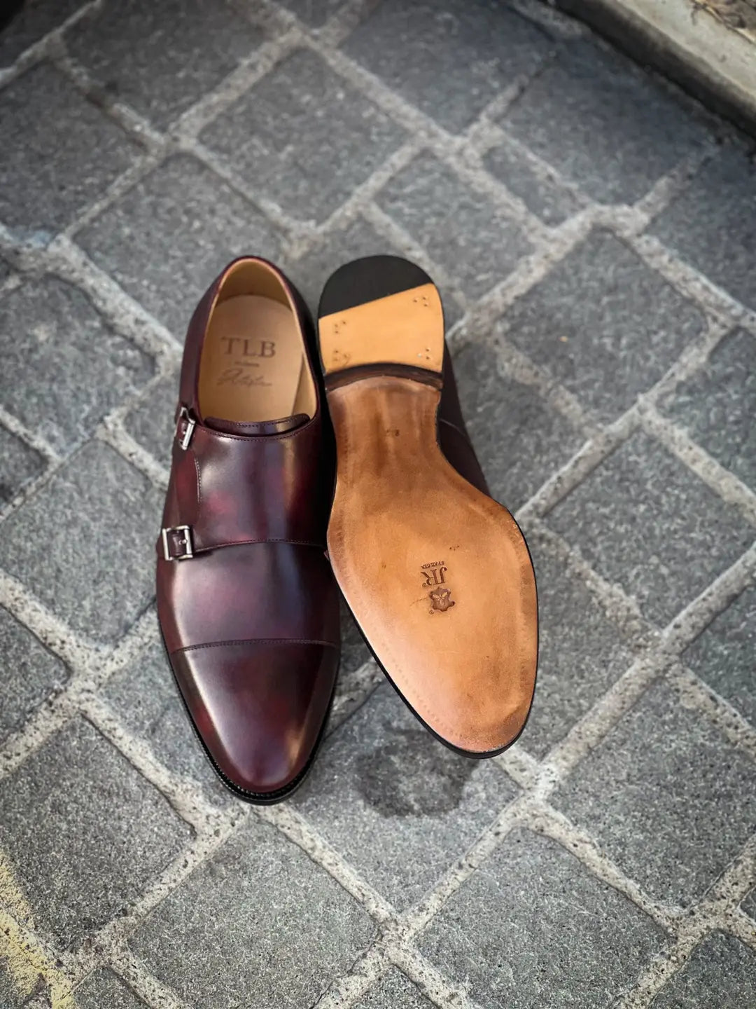 TLB Double Buckle Plum Museum in calf leather, view 2