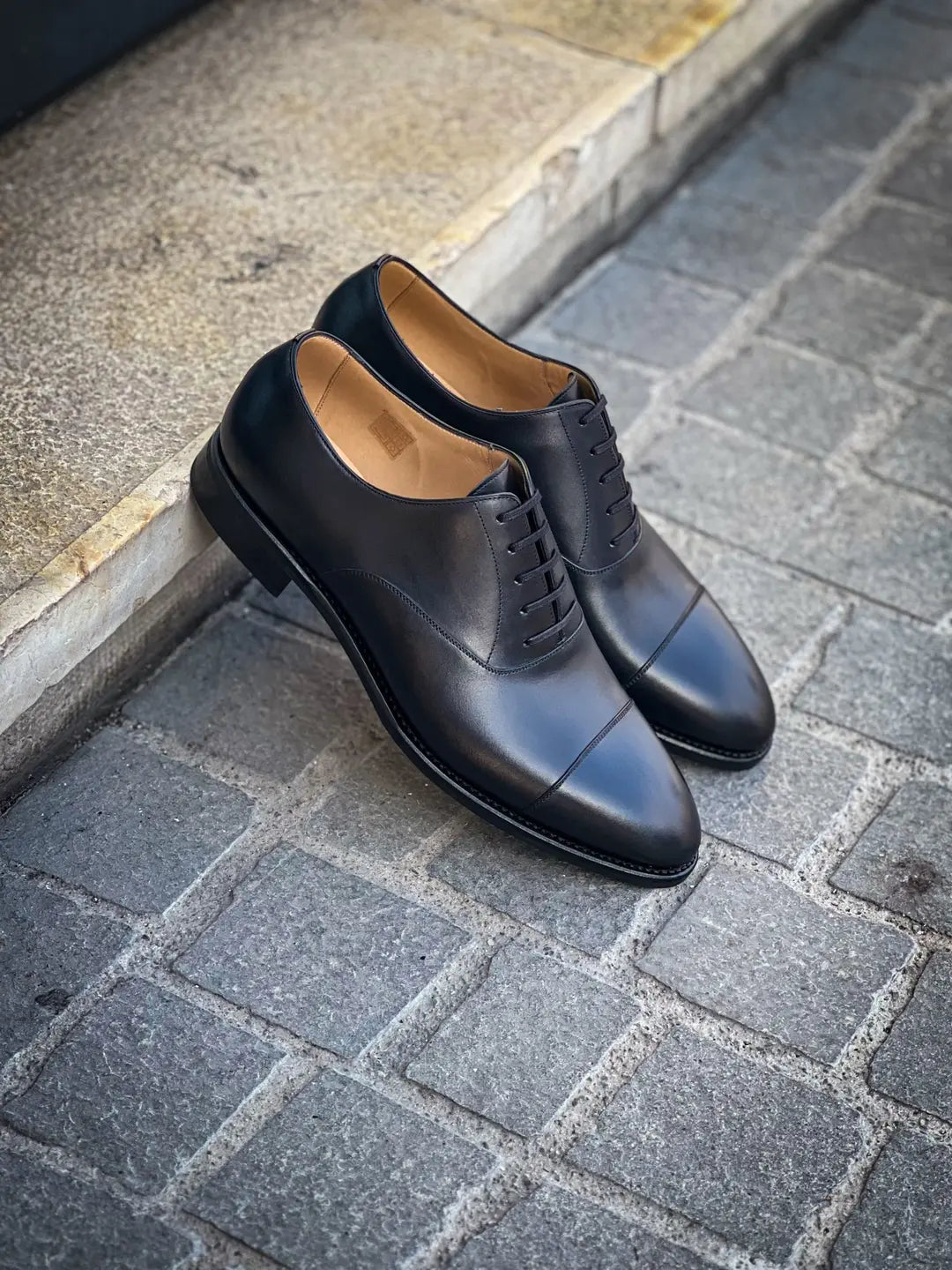 TLB Toe Cap Black Leather Cap Toe Oxford