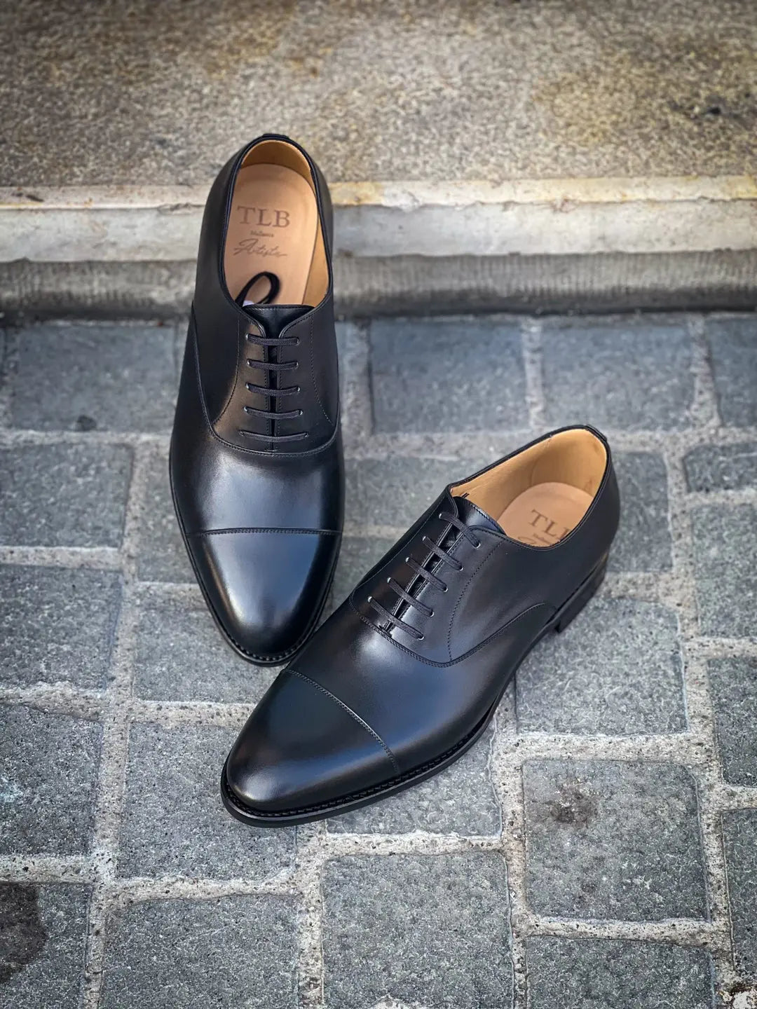 TLB Toe Cap Black Leather Cap Toe Oxford, view 3