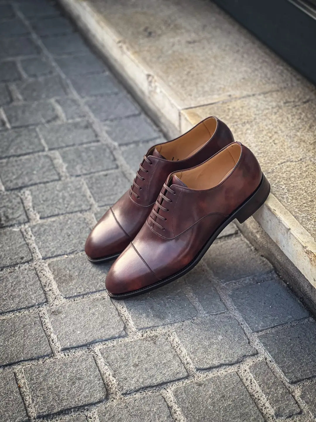 TLB Toe Cap Dark Brown Museum Cap Toe Oxford in calf leather, view 4